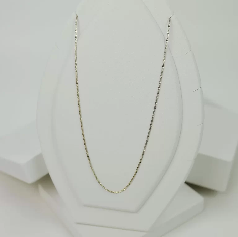 Cuban Link Chain Length Guide: Where Each Length Sits