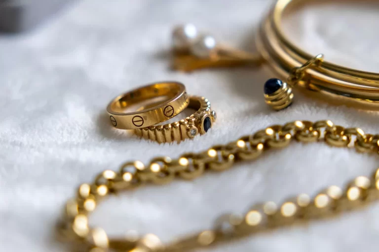 Does a Gold Cuban Link Chain Tarnish or Fade?