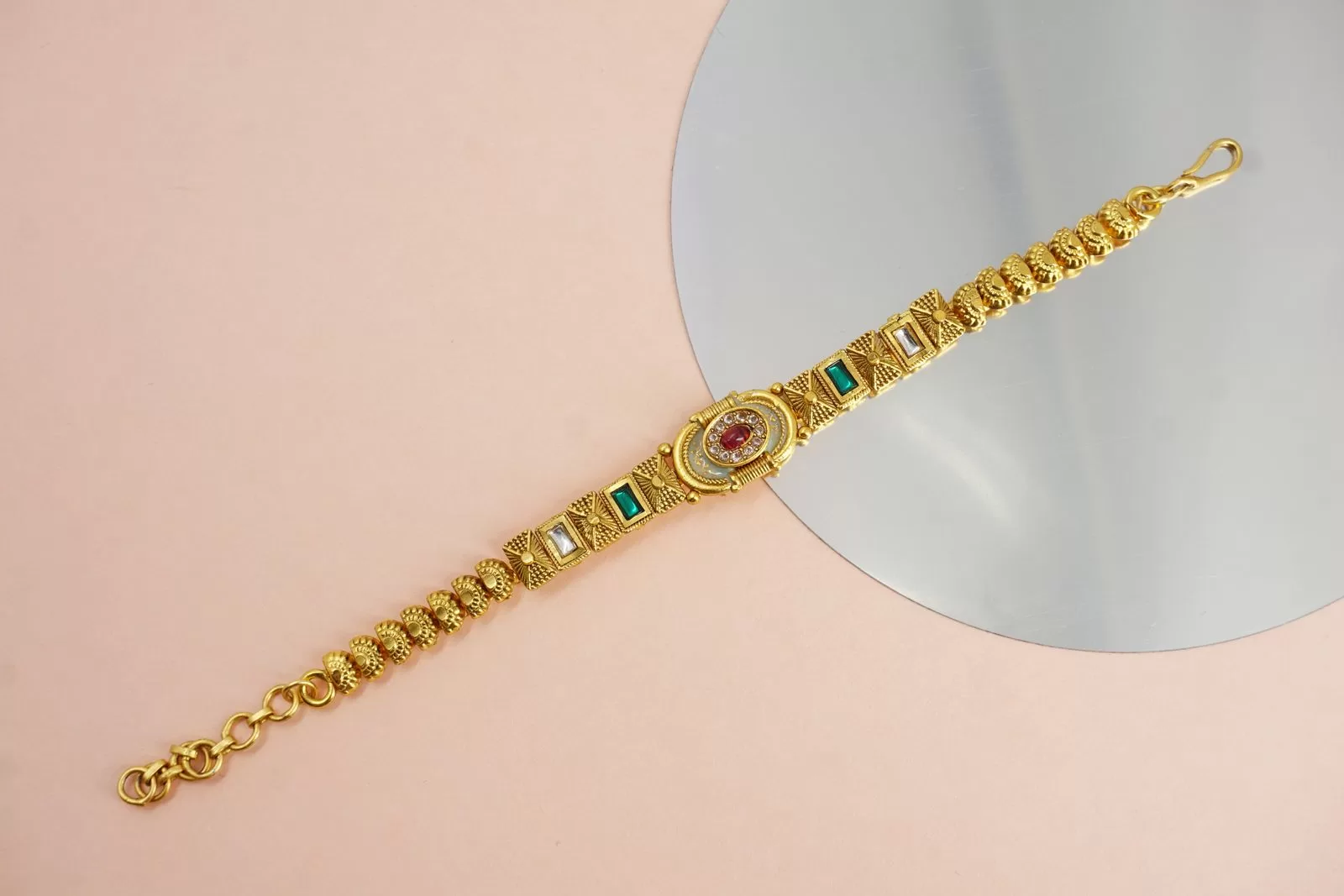 Handmade vs Machine-Made Cuban Link Chains